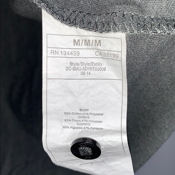 DC SHOES • Long Sleeves Henley Soft Olive T-Shirt - Picture 5 of 6